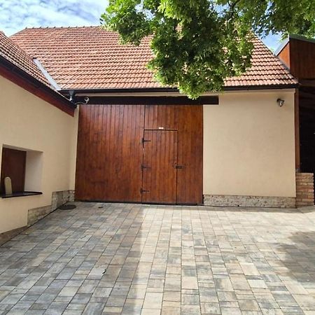 Apartmány Pulgary Bulhary Exterior foto